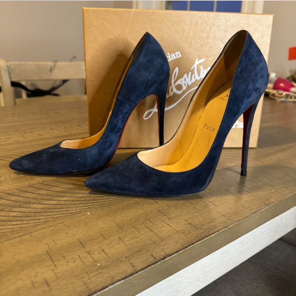 Christian Louboutin So Kates 39 Blue Suede